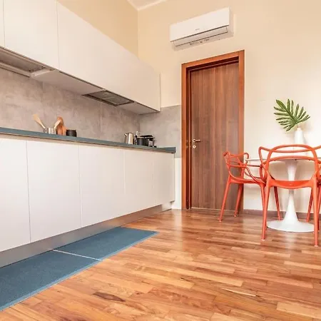 Ginevra -self Check-in Apartment Bologna